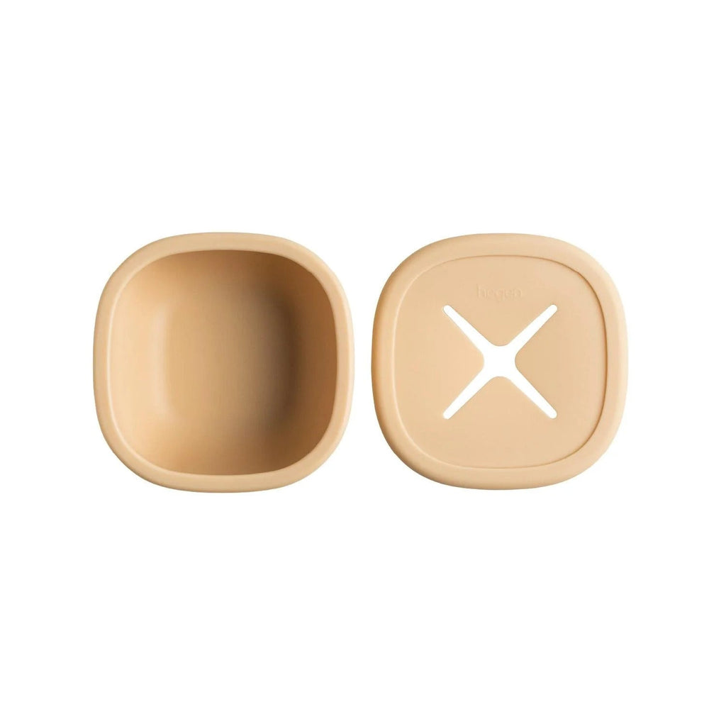 Hegen silicone suction bowl with snack lid in taupe